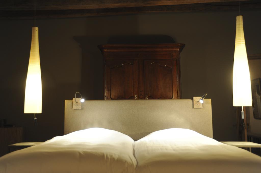 Chateau De Lerse Bed and Breakfast Perignac  Rum bild