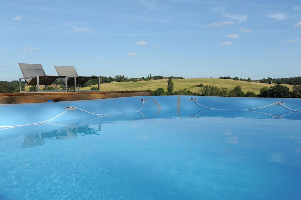 Chateau De Lerse Bed and Breakfast Perignac  Exteriör bild
