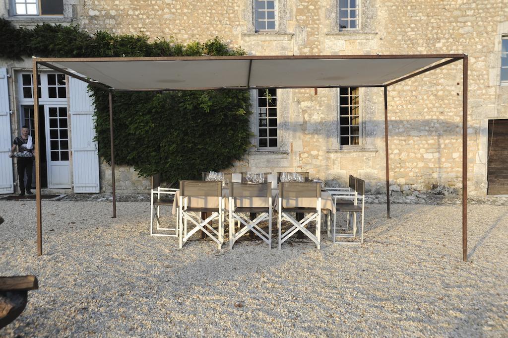 Chateau De Lerse Bed and Breakfast Perignac  Exteriör bild