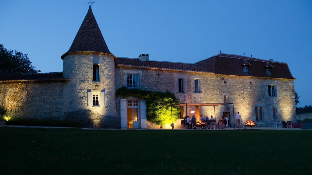 Chateau De Lerse Bed and Breakfast Perignac  Exteriör bild